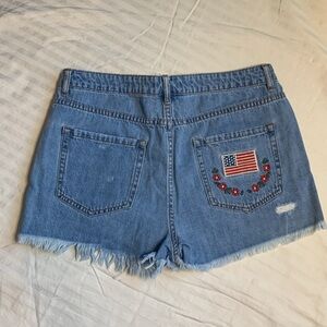 Forever 21 size 30 ladies Distressed Denim Shorts with Embellishments